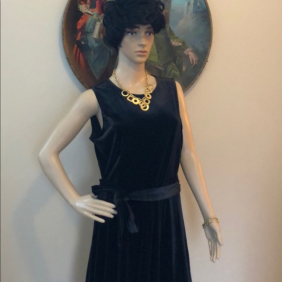 Casual Elegance size M - Picture 3 of 13